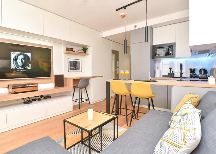 Studio Apartment Bee One